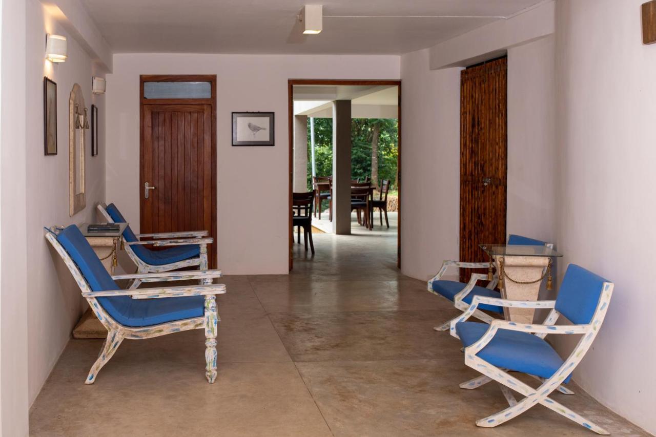 เบิร์ด พาร์ค Hotel Wadakada ภายนอก รูปภาพ