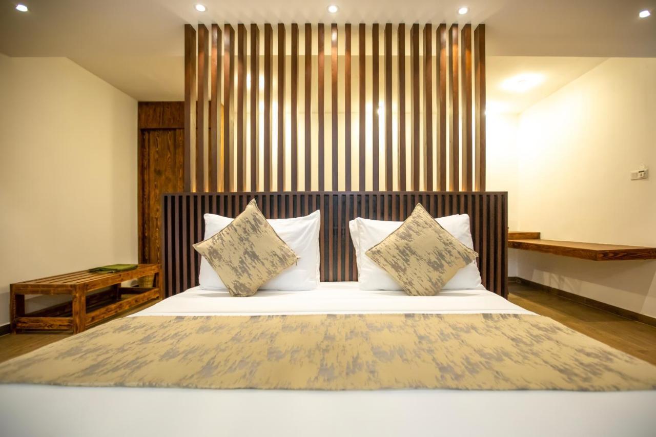 เบิร์ด พาร์ค Hotel Wadakada ภายนอก รูปภาพ